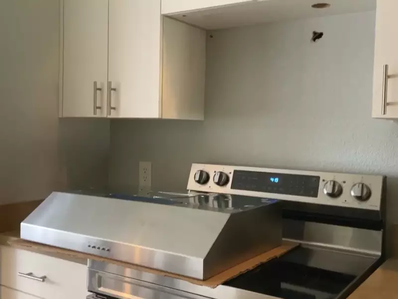 How to Install Range Hood Without Cabinet?