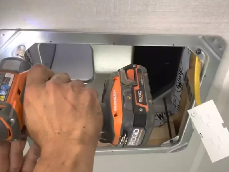 How to Install an RV AC Unit?