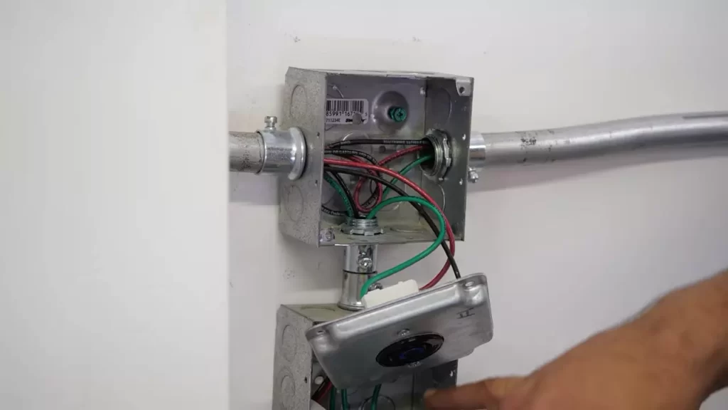 How to Install 220 Volt Outlet