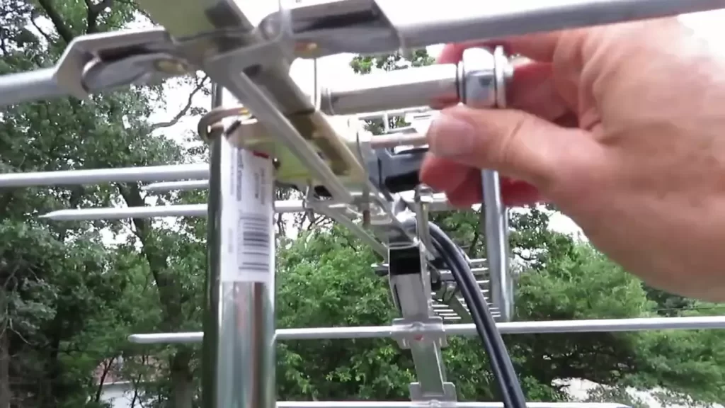 How to Install Antenna on Roof