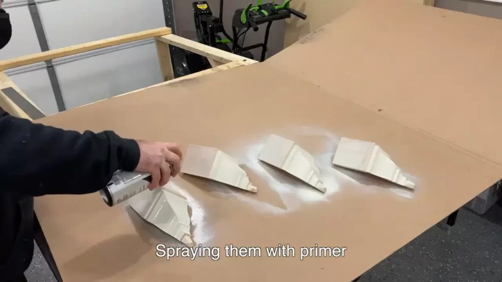 How to Install Crown Moulding With Corner Blocks