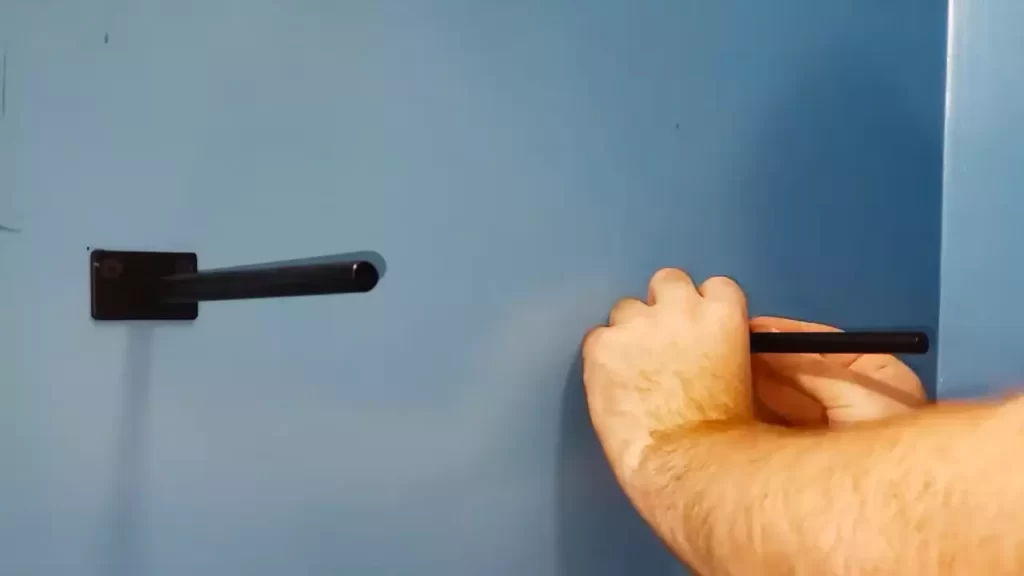 How to Install Floating Shelves With Brackets