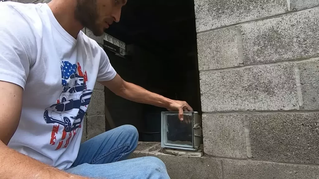 How to Install Glass Block With Mortar