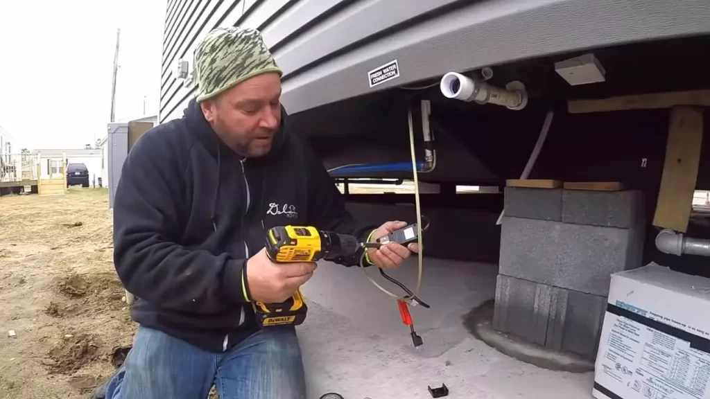 How to Install Heat Tape under Mobile Home