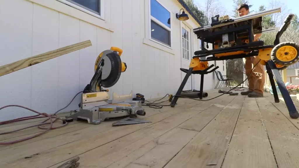 How to Install Hog Panels