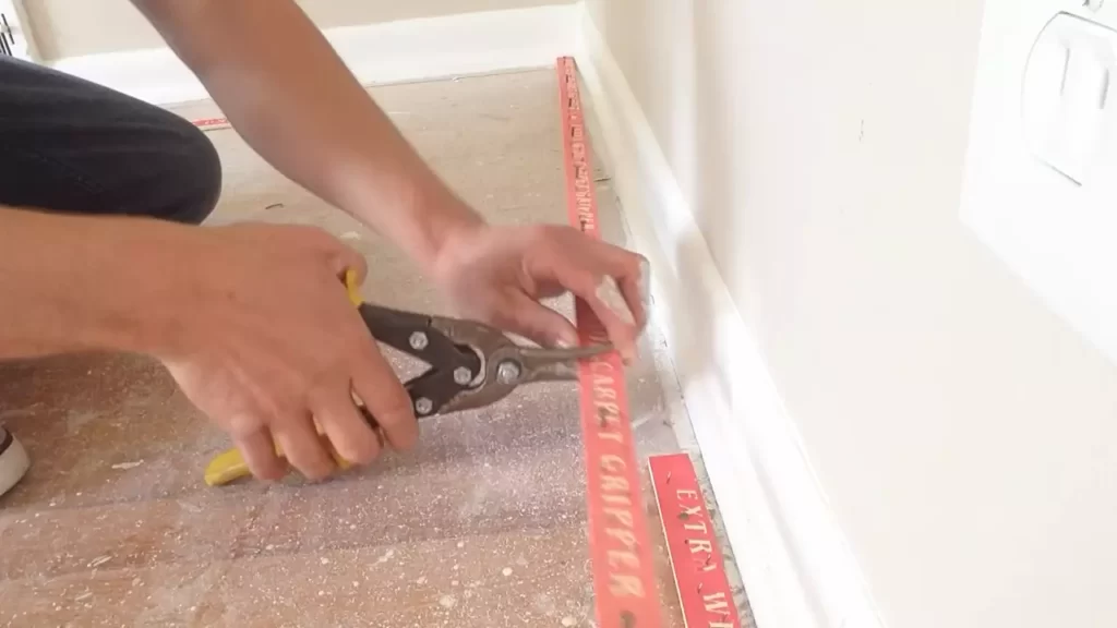 How to Install Tack Strips for Carpet