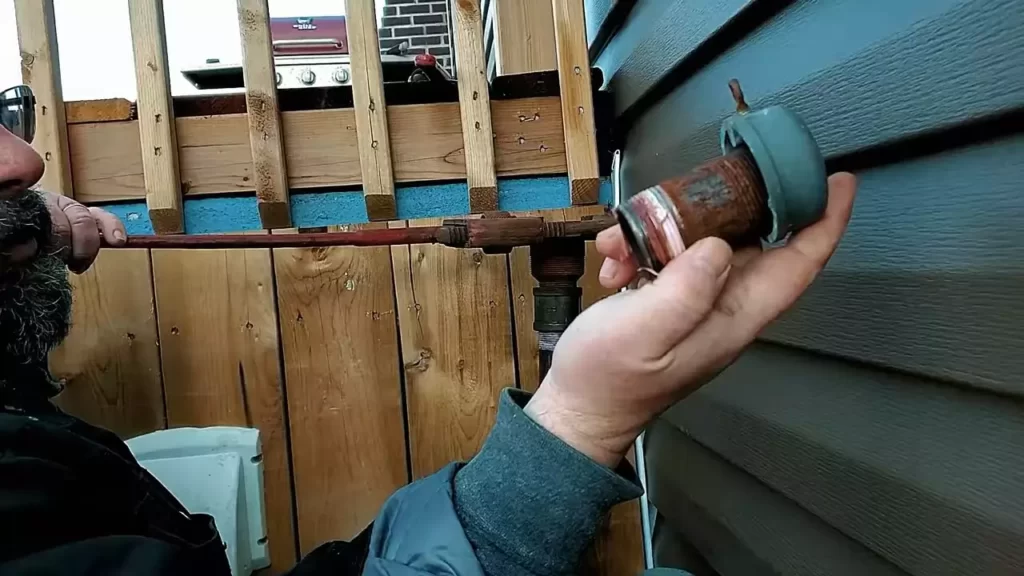 How to Install a Tank Whistle