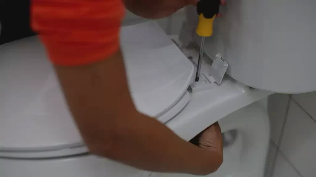 How to Install a Tank on a Toilet