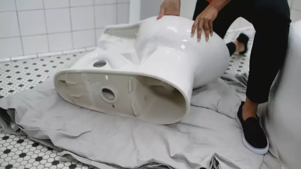 How to Install a Tank on a Toilet